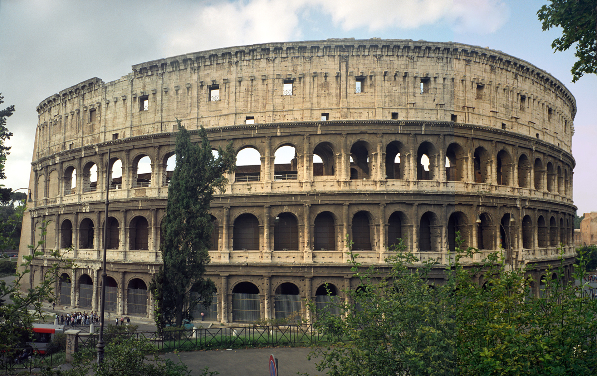 Římské Koloseum (Wikipedie)